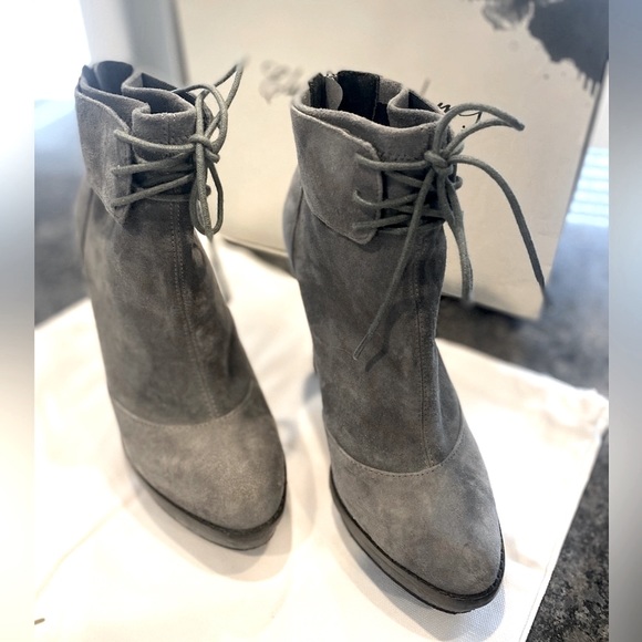 Elizabeth & James Suede Heather grey and black trim high Heel boots lace up  top - Picture 8 of 15